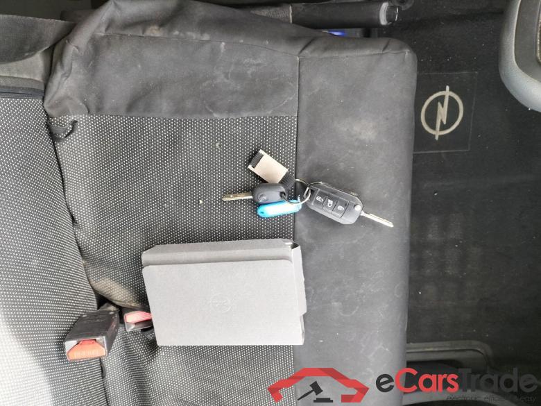 OPEL Vivaro / 2019 / 4P / furgón 1.5 D 88kW (120CV) M Std Express M.P. DC #5