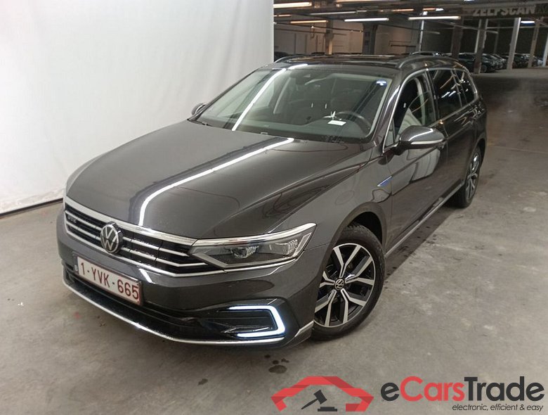 Volkswagen Passat Variant 1.4 TSI DSG6 GTE Business 5d