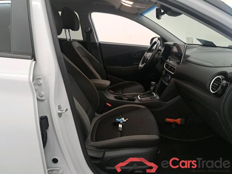 Hyundai KONA 1.6 GDI HEV Fashion 5d #3