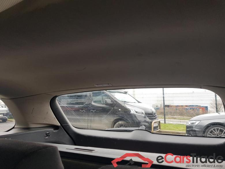 VOLKSWAGEN Golf Variant VI Golf Wagon Highline 1.6 l TDI 77 kW (105 PS) 5-speed #5