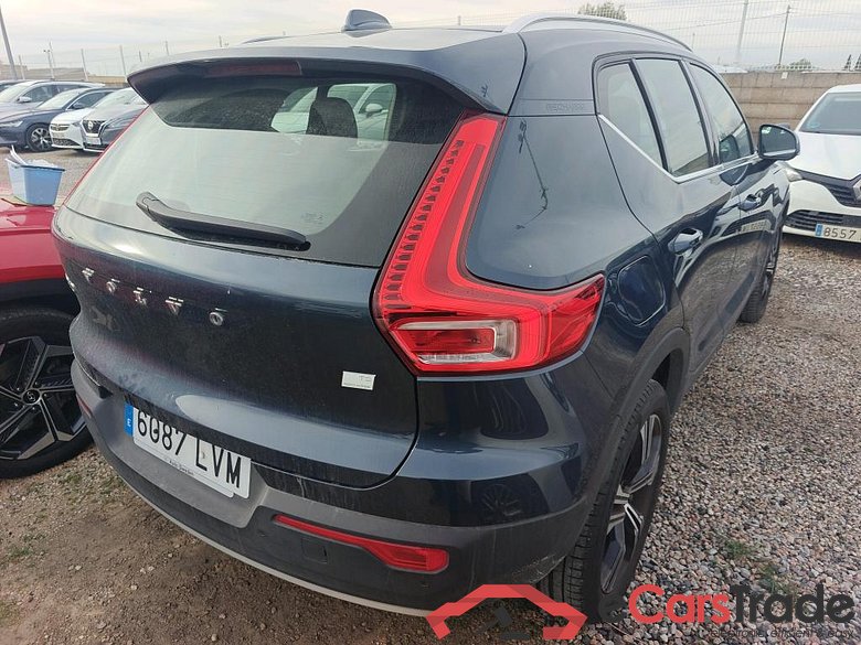 VOLVO XC40 todoterreno 1.5 T5 Twin Recharge Inscription Ex Auto 260 CV 10 kWh #2