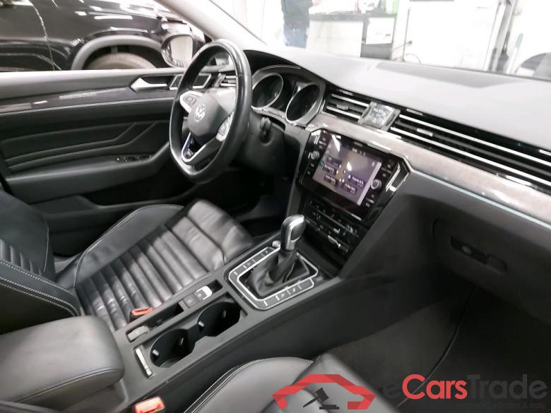 VOLKSWAGEN - VW  PASSAT VARIANT TSI 218PK GTE DSG6 Business Pack Design & Comfort With Nappa Seats & Matrix LED & Easy Open & Travel Assist & Area View  * HYBRID * #3