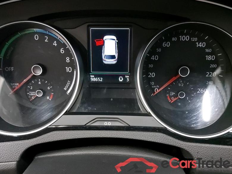 VOLKSWAGEN - VW  PASSAT VARIANT TSI 218PK GTE DSG6 Business Pack Design & Comfort With Nappa Seats & Matrix LED & Easy Open & Travel Assist & Area View  * HYBRID * #5