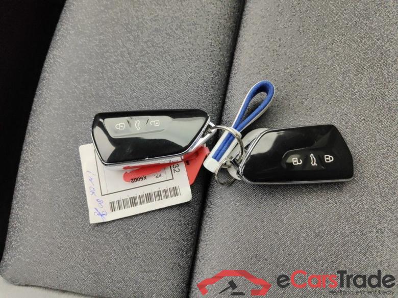 VOLKSWAGEN ID.3 - 2020 ID.3 58kWh 204 Business 5d #4