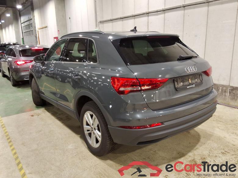AUDI Q3 1.4 45 TFSI E S TRONIC #2
