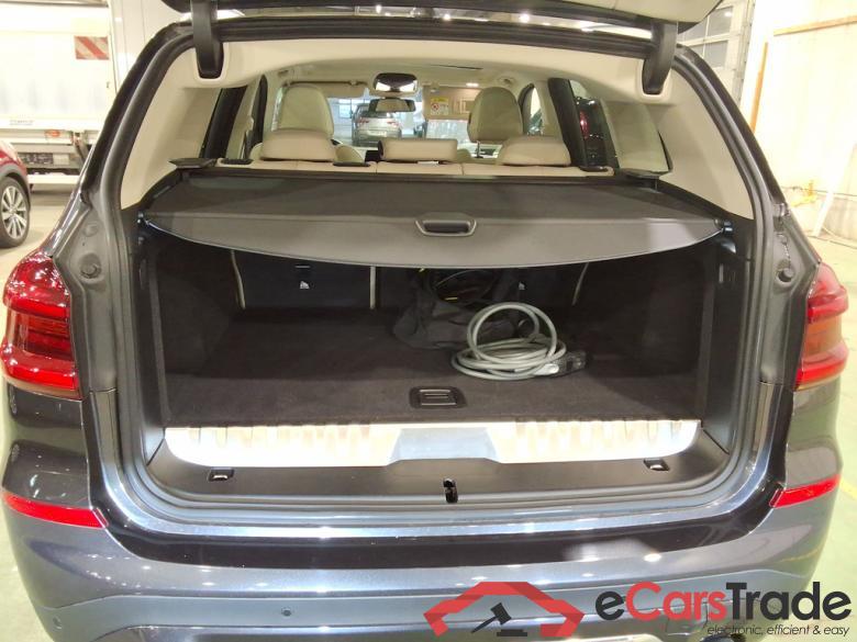 BMW X3 - 2018 2.0iA xDrive30e PHEV OPF #3