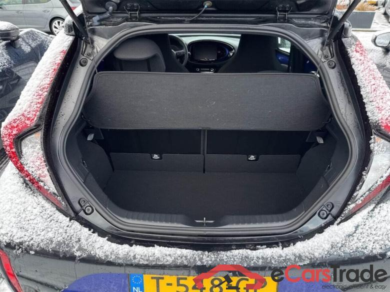 TOYOTA Aygo X 1.0 VVT-i MT Envy #3