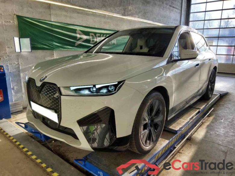 BMW iX (I20)(07.2021->) DE - SUV5 xDrive40, xDrive40, 2021 - 2025
