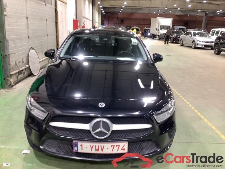 MERCEDES-BENZ A-CLASS LIMOUSINE 2.0 A 200 D BUSINESS SOLUTION LIM DCT #2
