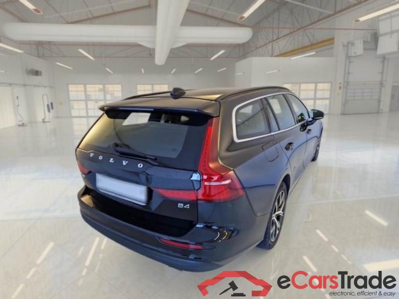 VOLVO V60 / 2019 / 5P / STATION WAGON B4 D AUTOM.CORE #2