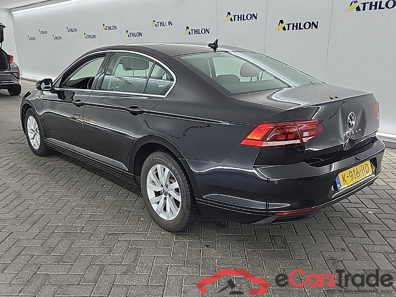 VOLKSWAGEN PASSAT 1.6 TDI 88kW Comfort Business 7-DSG 4D #4