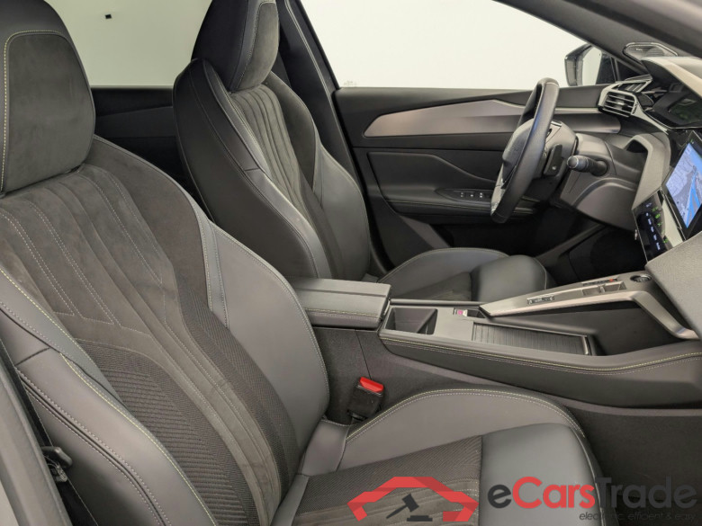 Peugeot 408 Hybrid 145 e-DCS6 GT