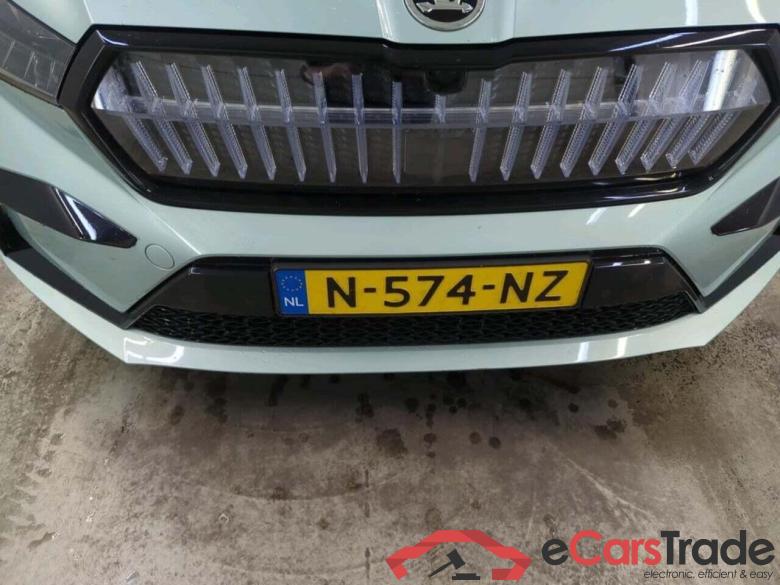 SKODA Enyaq iV 60 Found. Ed. Silver #4