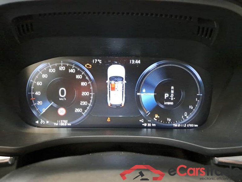 VOLVO XC60 / 2017 / 5P / SUV T6 PLUG-IN AWD AUTO RECHARGE INS. EXP #4