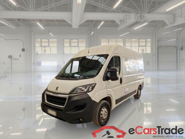 PEUGEOT BOXER / 2014 / 4P / FURGONE 335 L2H2 2.2 BLUEHDI 140CV SeS #1