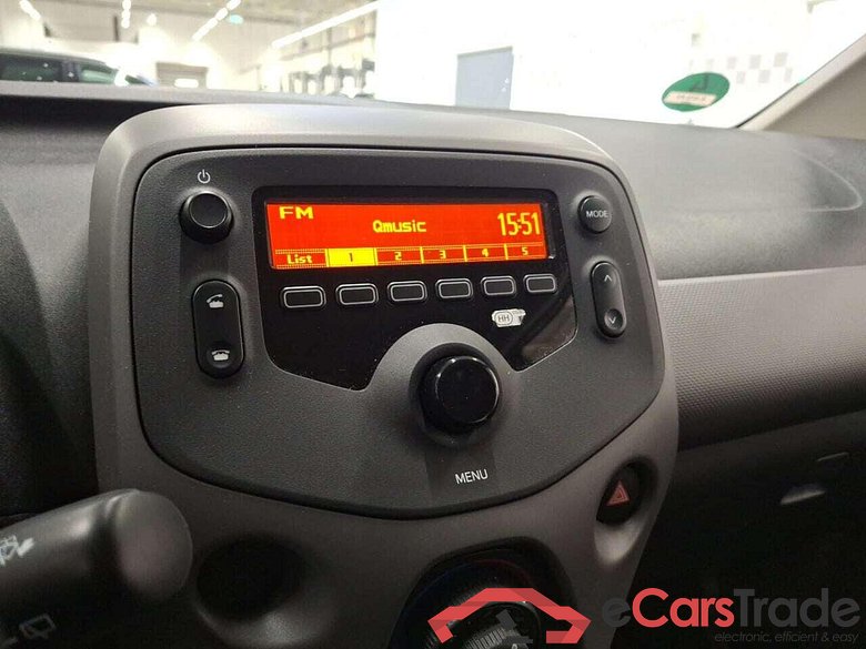 PEUGEOT 108 1.0 e-VTi Active #6