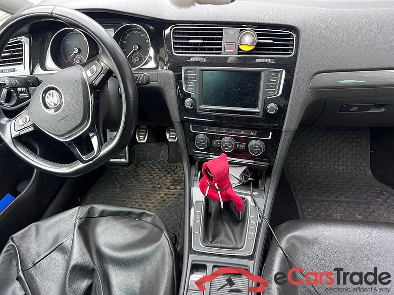 VOLKSWAGEN Golf VII Golf Comfortline 1.6 TDI BlueMotion Technology 81 kW (110 ch) 5 vitesses manuel #6