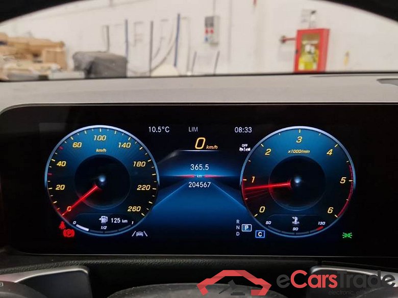 MERCEDES-BENZ GLB / 2019 / 5P / SUV GLB 200 D AUTOMATIC PREMIUM #4