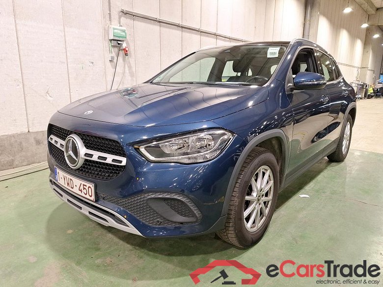 MERCEDES-BENZ GLA - Klasse 1.3 GLA 200 DCT BUSINESS SOLUTION