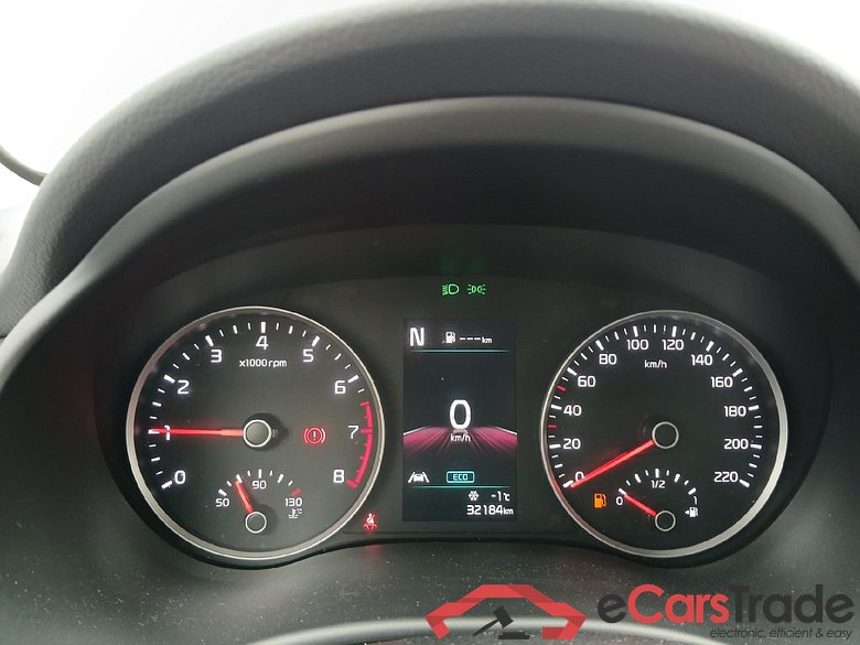 KIA Stonic / 2017 / 5P / todoterreno 1.0 T-GDi 74kW (100CV) MHEV iMT Drive #4