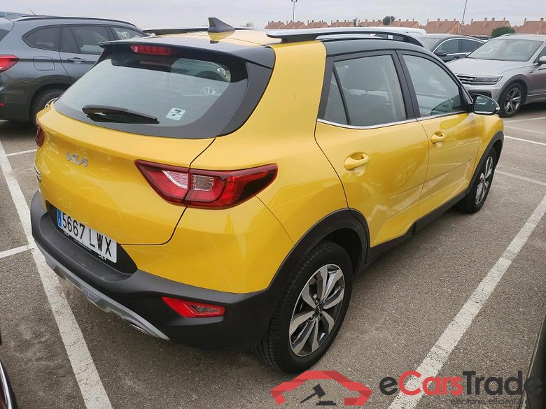 KIA Stonic / 2017 / 5P / todoterreno 1.0 T-GDi 88kW (120CV) MHEV iMT Drive #2