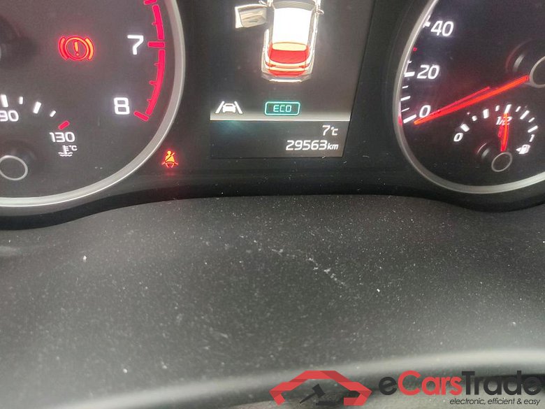 KIA Stonic / 2017 / 5P / todoterreno 1.0 T-GDi 88kW (120CV) MHEV iMT Drive #5