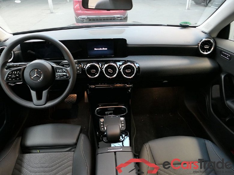 CLA -Klasse Shooting Brake CLA 180 (118.684) 1.3 AT7 E6d #3