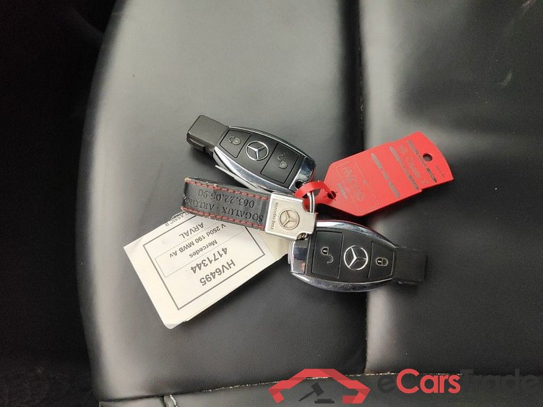 MERCEDES CLASSE V MWB DIESEL - 2019 V 250 d Avantgarde (EU6AP) 5d #4