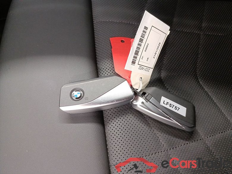 BMW iX1 66.5 kWh 272hp xDrive30 5d #4