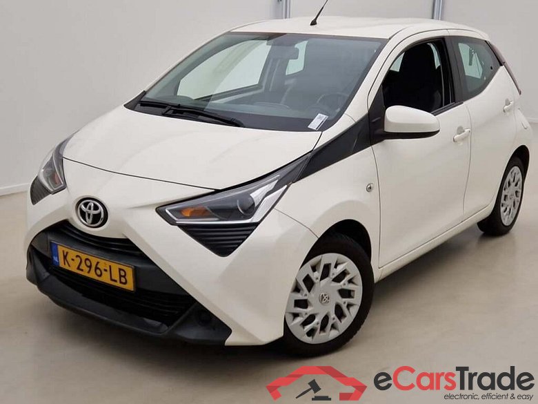 TOYOTA Aygo 1.0 VVT-i x-play