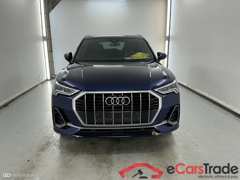 AUDI Q3 1.4 45 TFSI E S TRONIC S LINE #2