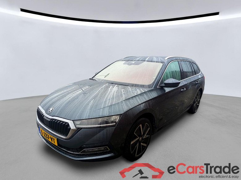 SKODA Octavia Combi 110 kW #1