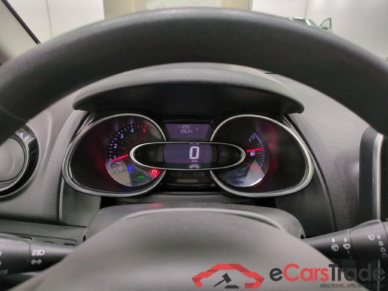 Clio IV Air MediaNav 1.5 dCi 75CV BVM5 E6 #6