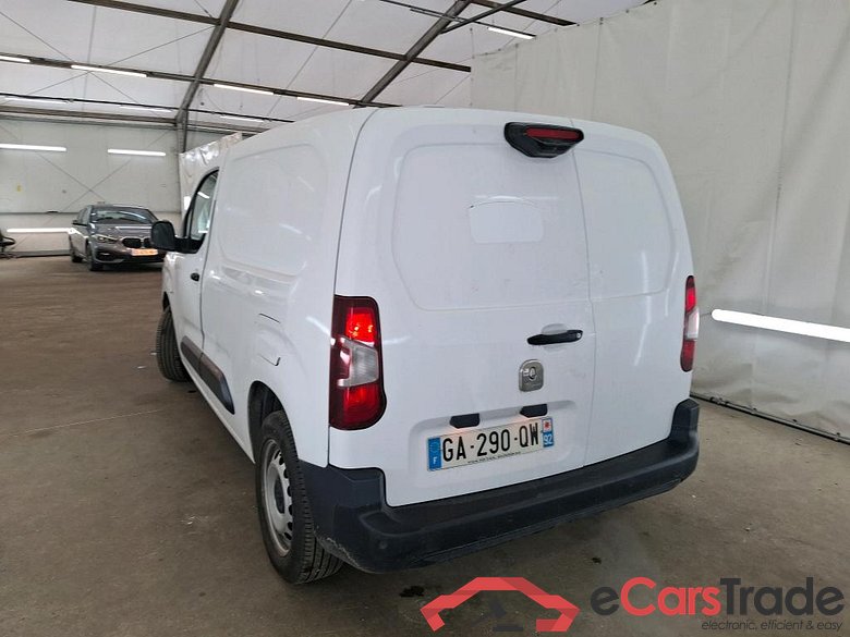 PEUGEOT Partner / 2018 / 4P / Fourgonnette BHDI 100 S&S 100 S&S 1000KG STD ASPHALT #2
