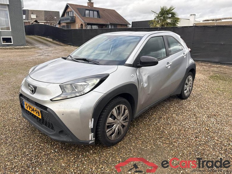 TOYOTA Aygo X 1.0 VVT-i MT Play