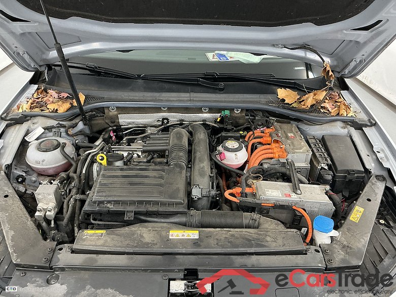 VOLKSWAGEN PASSAT VARIANT GTE - 2020 1.4 TSI PHEV GTE Business DSG #6