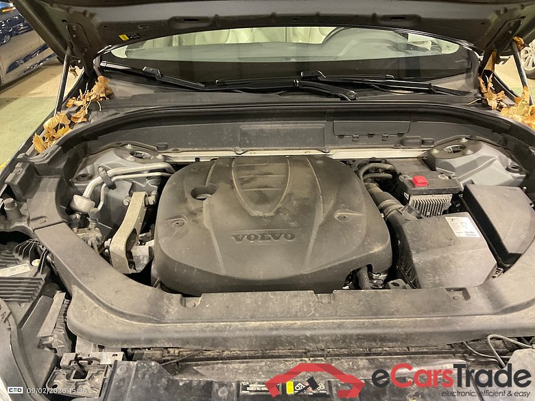 VOLVO XC60 DIESEL - 2017 2.0 D3 Momentum AdBlue (EU6d-TEMP) STOCK #6