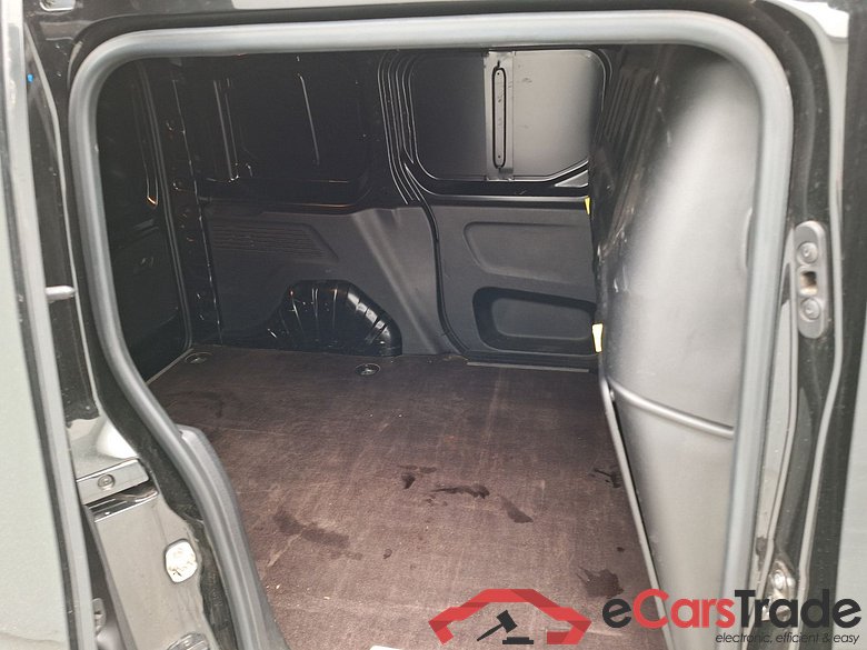 Opel, _Combo '18, Opel Combo 1.5 Turbo 55kW 2.0T L1H1 Edition 4d #4