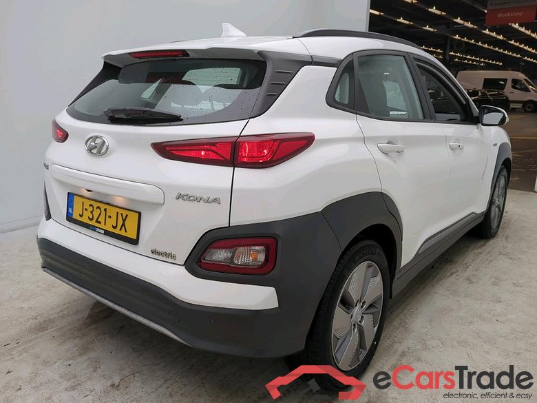 Hyundai KONA Comfort Smart Electric 64 kWh 5d #2