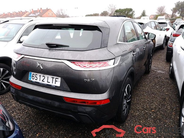 DS DS 7 Crossback / 2017 / 5P / todoterreno BlueHDi DE 96kW (130CV) Auto. CHIC (AC) #2