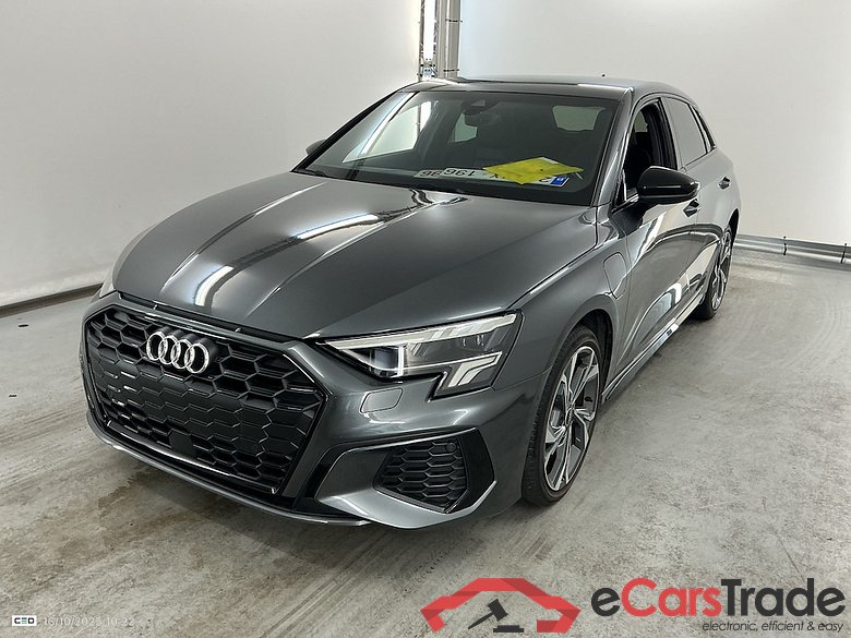 AUDI A3 SPORTBACK 1.4 45 TFSI E S TR. COMPETITION SPORTB.