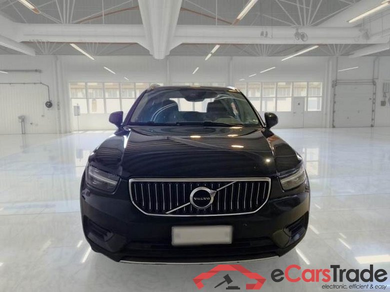 VOLVO XC40 / 2017 / 5P / SUV T4 PLUG-IN HYBRID AUTO RECH INSCRIP EXPR #6