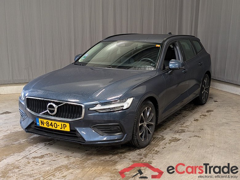 VOLVO V60 2.0 B3 Mom. Adv.