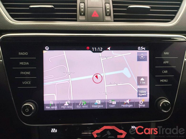 SKODA Superb Combi 110 kW #2