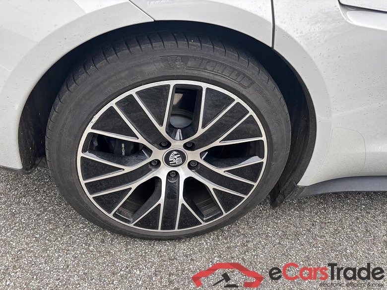 PORSCHE Taycan Sport Turismo Taycan Sport Turismo (MY24) #4