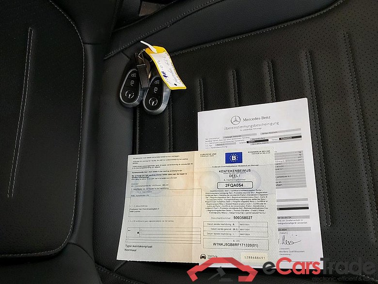 MERCEDES - MER GLC COUPE 300 e 313PK DCT 4MATIC AMG Line & Pack Night & Pano Sliding Roof & 19 Inch   * HYBRID * #4