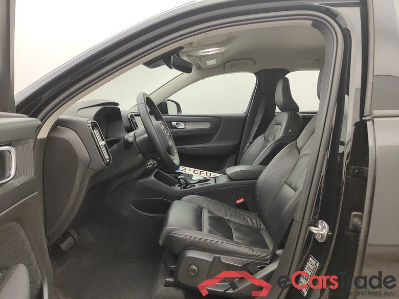 Volvo XC40 B3 Core DCT 5d #3
