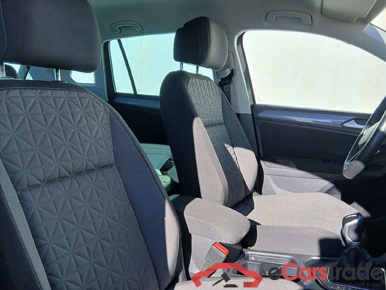 VOLKSWAGEN Tiguan / 2020 / 5P / todoterreno Life 1.5 TSI 110kW (150CV) #6