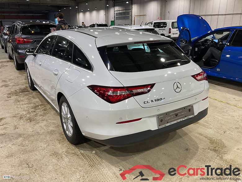 MERCEDES-BENZ CLA SHOOTING BRAKE 2.0 CLA 180 D BUS SOLUTION ESSENTIAL #3
