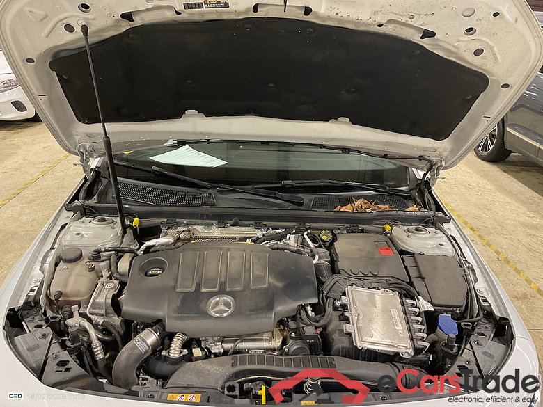 MERCEDES-BENZ CLA SHOOTING BRAKE 2.0 CLA 180 D BUS SOLUTION ESSENTIAL #6